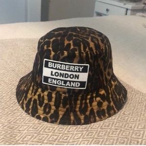 burberry leopard hat